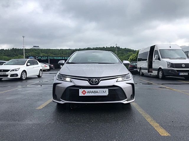2019 Toyota Corolla 1.6 Vision Benzin - 7000 KM
