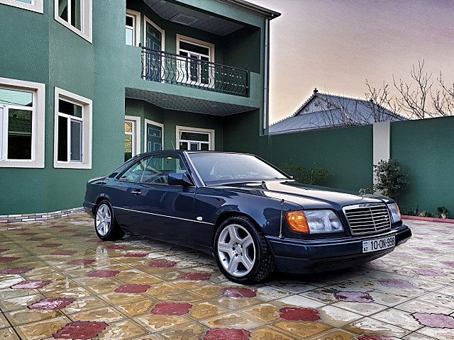 W124 COUP MERCEDES
