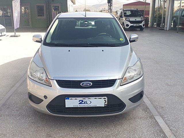 OVALI FORD-FİAT BAYİNDEN FOCUS TREND 1.6 TDCİ 90 PS