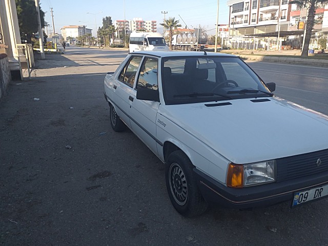2 El 1992 Model Beyaz Renault Broadway 16 750 Tl Tasit Com