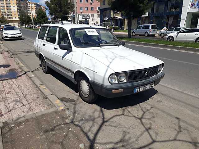 2 El 2000 Model Beyaz Renault 12 16 000 Tl Tasit Com