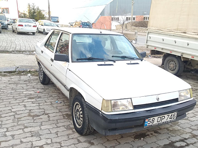 2 El 1994 Model Beyaz Renault 9 14 000 Tl Tasit Com