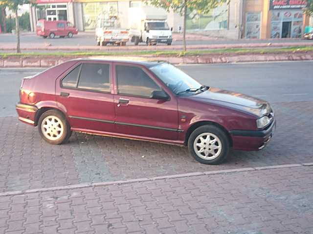 2 El 1997 Model Beyaz Renault 19 17 000 Tl Tasit Com