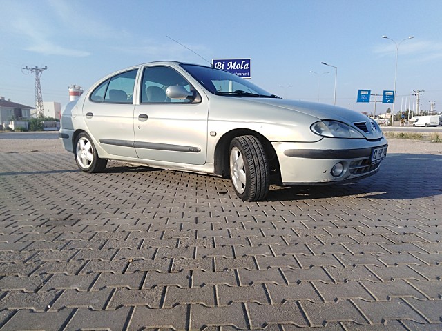 2 El 2001 Model Gri Renault Megane 24 000 Tl Tasit Com