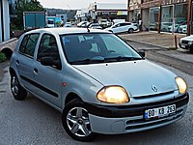 İNCİ OTOMOTİVDEN DEĞİŞENSİZ 185.000 KM DE KLİMA LI... Renault Clio 1.4 RTA
