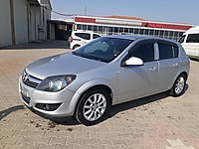 AKAR OTOMOTİVDEN 2013 MODEL OPEL ASTRA ESSENTİE KONFOR PAKET Opel Astra 1.6 Essentia Konfor