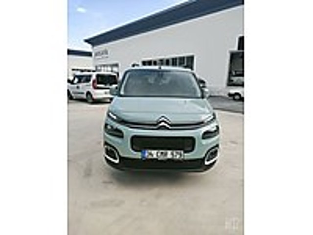 HATASIZ BOYASIZ İLK ELDEN ÖZEL RENK Citroën Berlingo 1.6 BlueHDI Feel