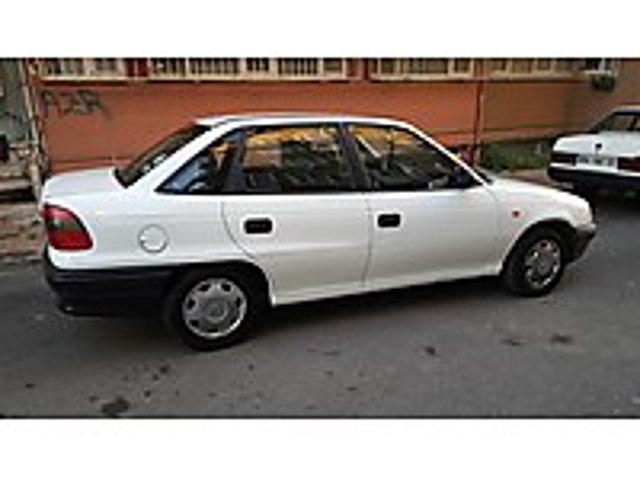 2000 ÇOK TEMİZ 1.4 GL SIFIR MOTOR-LPG TAKILMAMIŞ 0532 594 04 00 Opel Astra 1.4 Classic