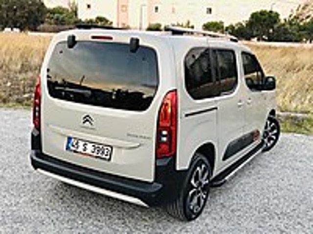 2020 BERLİNGO SHİNE BOLD OTOMATİK CAM TAVAN 7 BİNDE HATASIZ Citroën Berlingo 1.5 BlueHDI Shine Bold