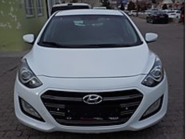 İ30 1.6 CRDİ OTOMATİK Hyundai i30 1.6 CRDi Style