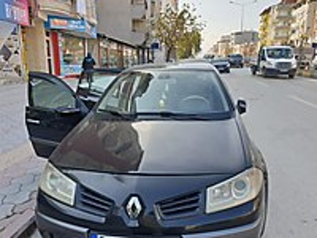 2008 model Renault Megan 100 hp otomatik vites çok temiz Renault Megane 1.5 dCi Privilege