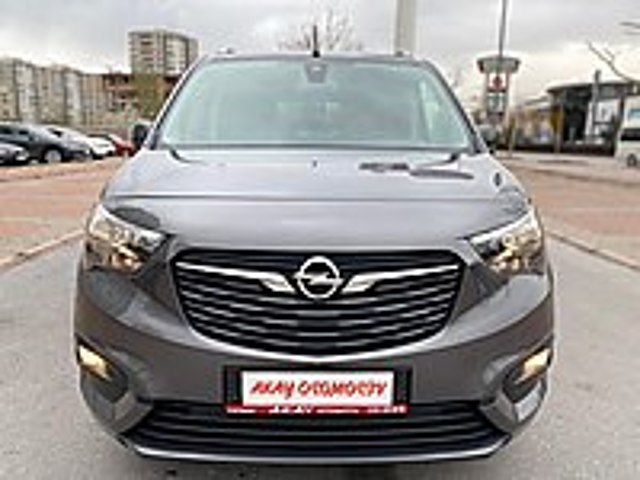 2019 HATASIZ BOYASIZ 9.800KM DE 1.5 CDTİ EXCELLENCE OPEL COMBO Opel Combo 1.5 CDTi Excellence
