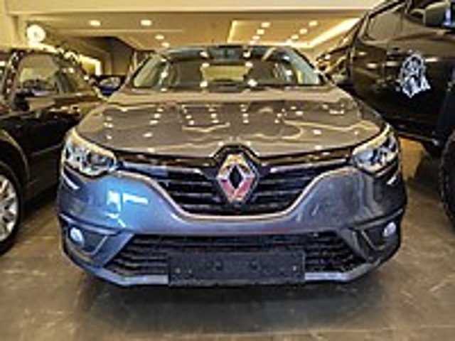 İstanbul Oto İstoç tan-2020 SIFIR MEGANE OTOMATİK METALİK RENK Renault Megane 1.3 TCe Joy
