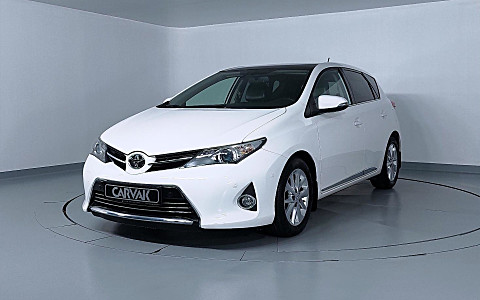 2013 Toyota Auris 1.4 D-4D Premium - 72300 KM