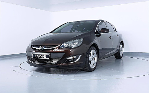 2015 Opel Astra 1.4 T Sport - 76362 KM